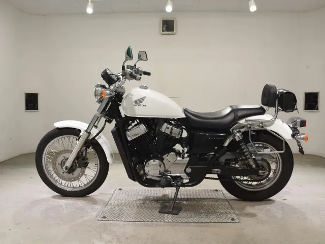 Honda VT750S 2010, белый, фото 2
