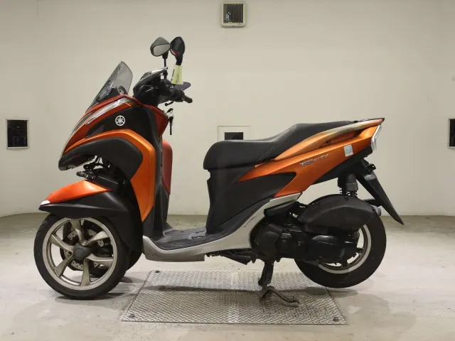 Yamaha Tricity 125, красный, фото 2