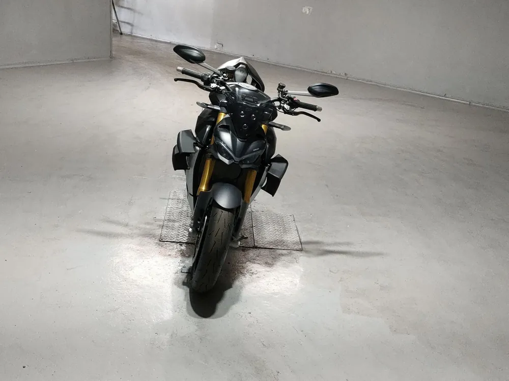 Ducati Street Fighter V4S 2021, чёрный, фото 3