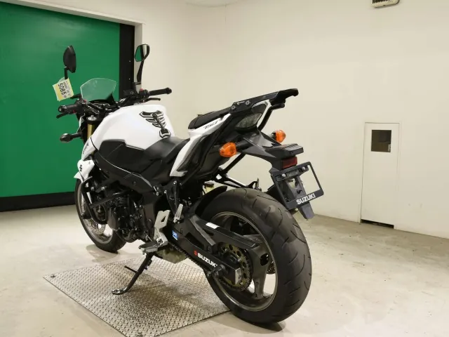 Suzuki GSR750 2013, белый, фото 6