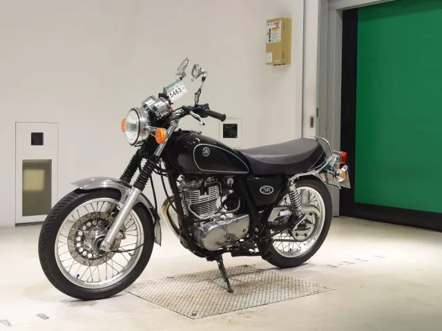 Yamaha SR400 2008, чёрный, фото 4