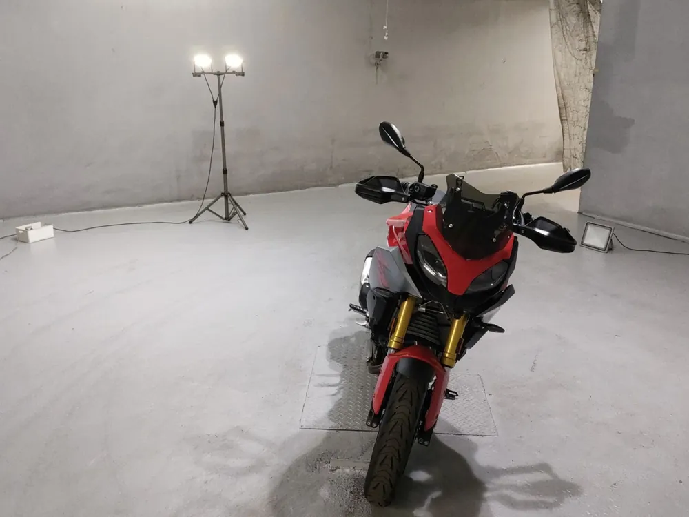 BMW F900XR 2020, красный, фото 3