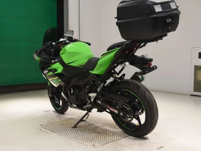 Kawasaki Ninja 400 2018, зелёный, фото 6