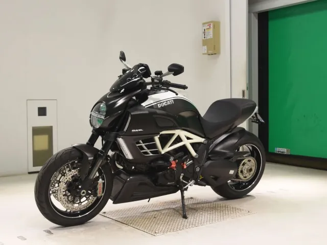 Ducati DIAVEL AMG 2013, carbon, фото 4