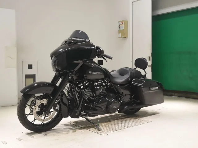 Harley-Davidson FLHXS1870 2020, чёрный, фото 4