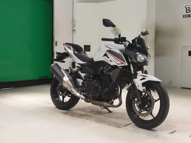 Kawasaki Ninja 400 2021, белый, фото 3