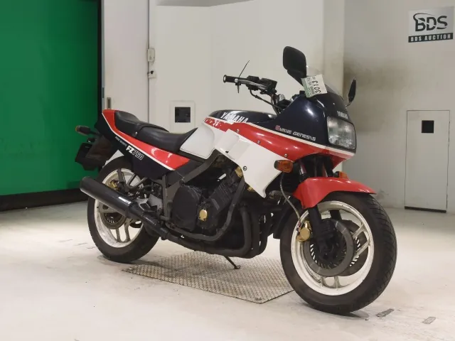 Yamaha FZ750 1985, white | red | blue, фото 3
