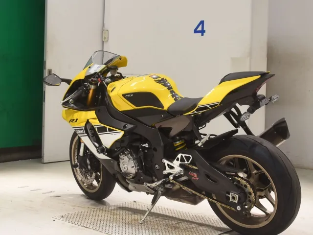 Yamaha YZF-R1 2016, жёлтый, фото 6