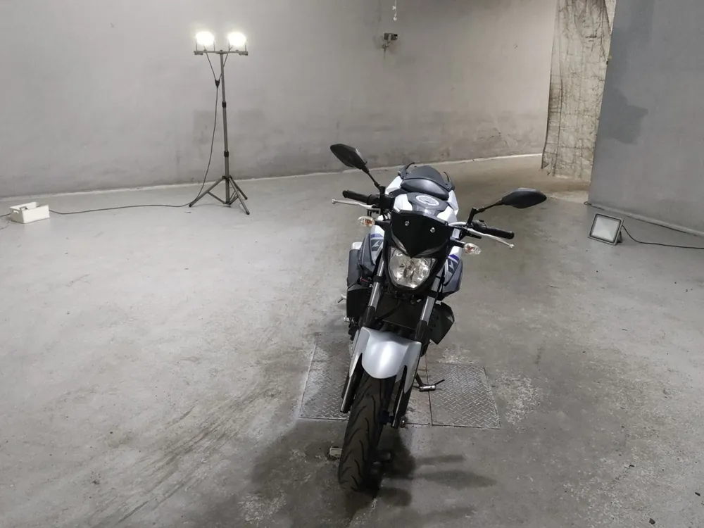 Yamaha MT-03 2016, серебристый, фото 3