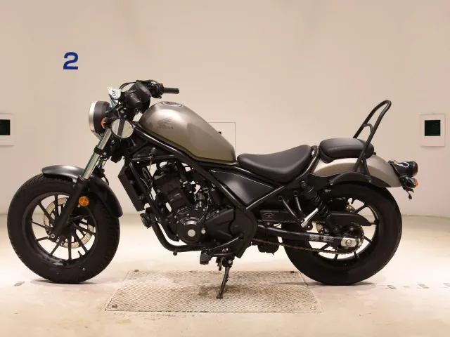 Honda Rebel 250, matt gun, фото 2