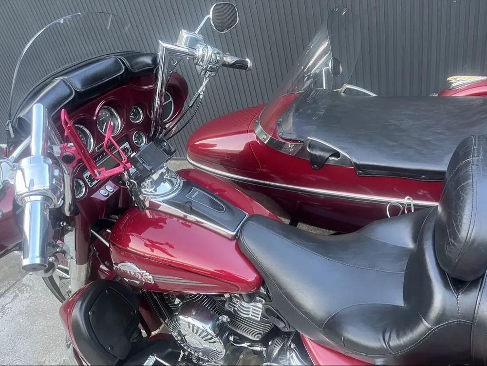 Harley-Davidson FLHTCU-I 2006, фото 2