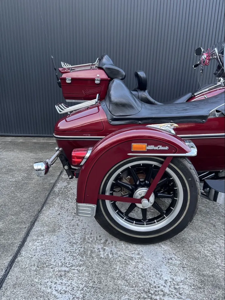 Harley-Davidson FLHTCU-I 2006, фото 6