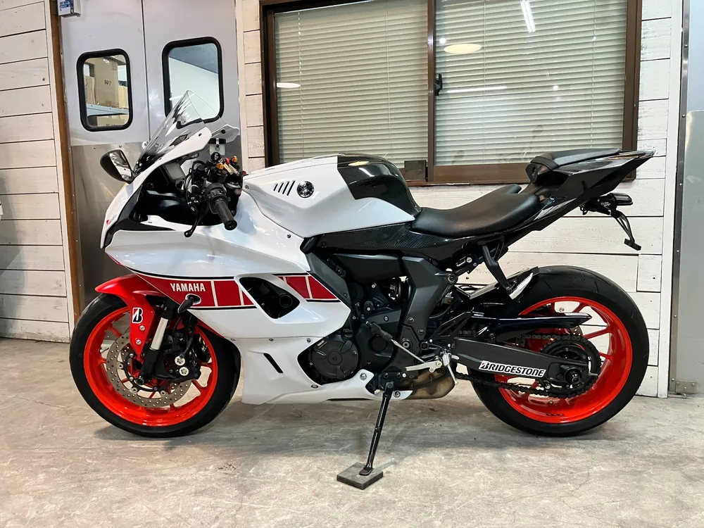 Yamaha YZF-R7 2023, white / red, фото 2