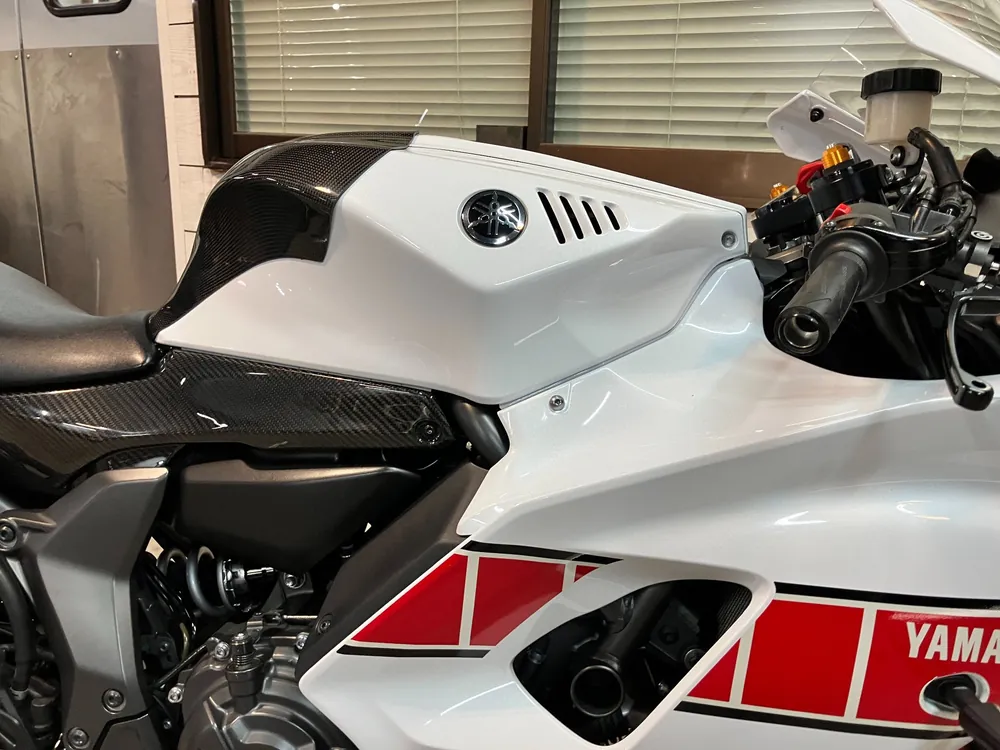 Yamaha YZF-R7 2023, white / red, фото 16