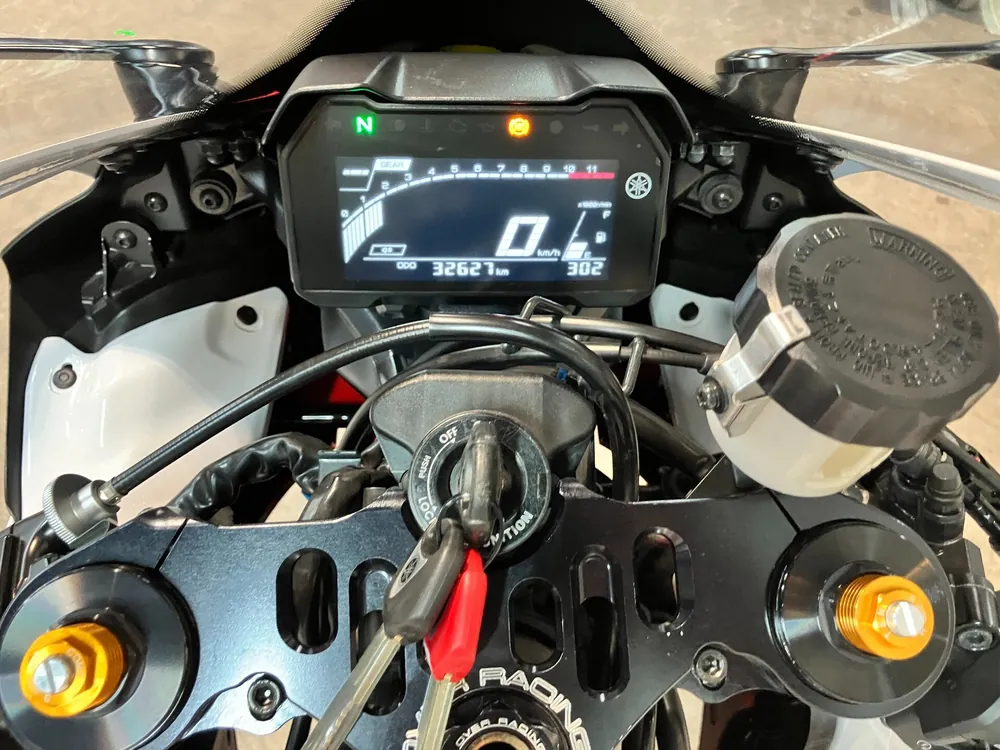 Yamaha YZF-R7 2023, white / red, фото 3