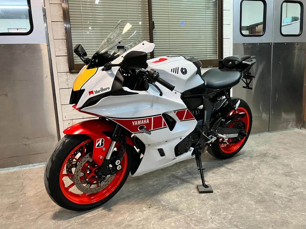 Yamaha YZF-R7 2023, white / red, фото 8