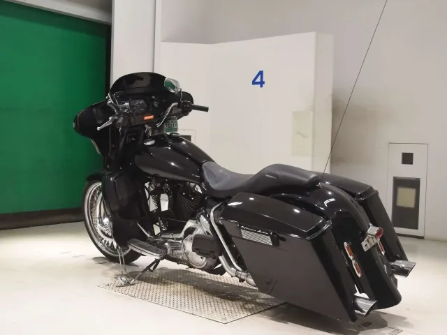 Harley-Davidson FLHTCU1340 1993, чёрный, фото 6