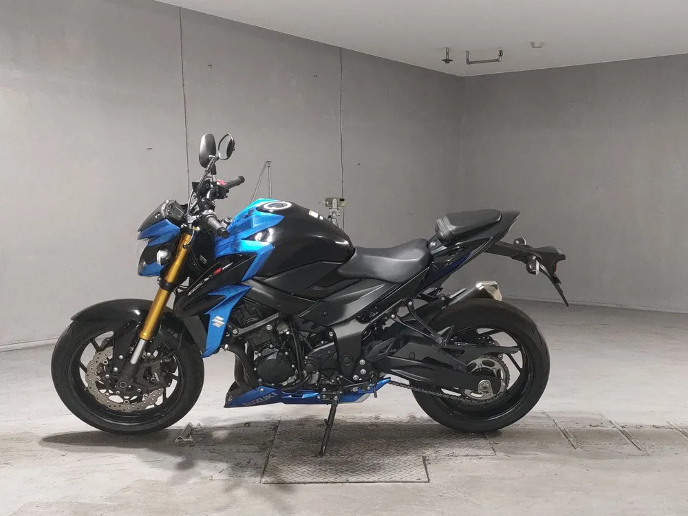 Suzuki GSX-S750 2017, чёрный, синий, фото 2
