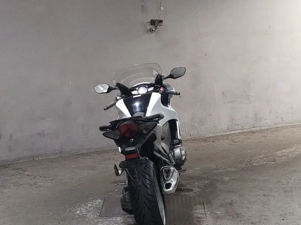 Honda VFR1200F 2010, белый, фото 4