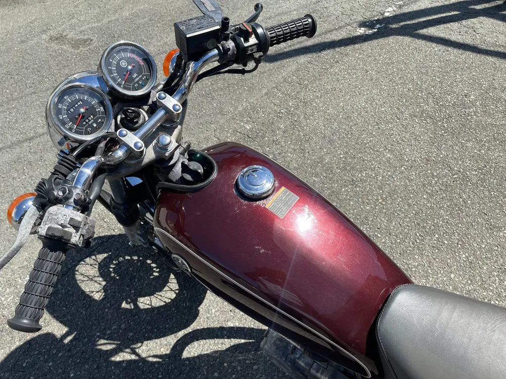 Yamaha SR400 2015, dark red wine, фото 15