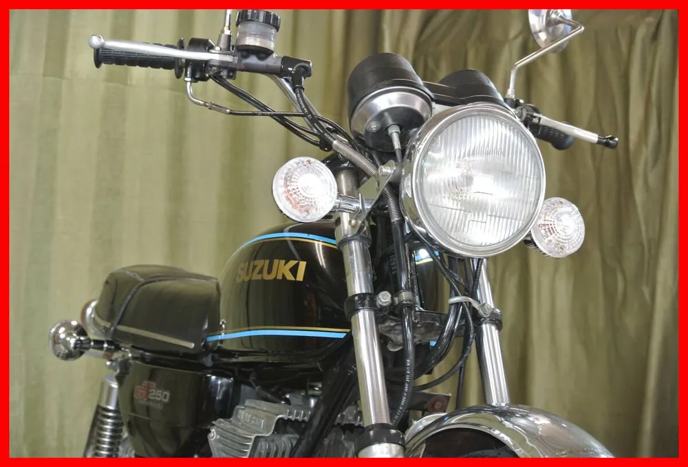 Suzuki GT250 Ram Air 1972, фото 2