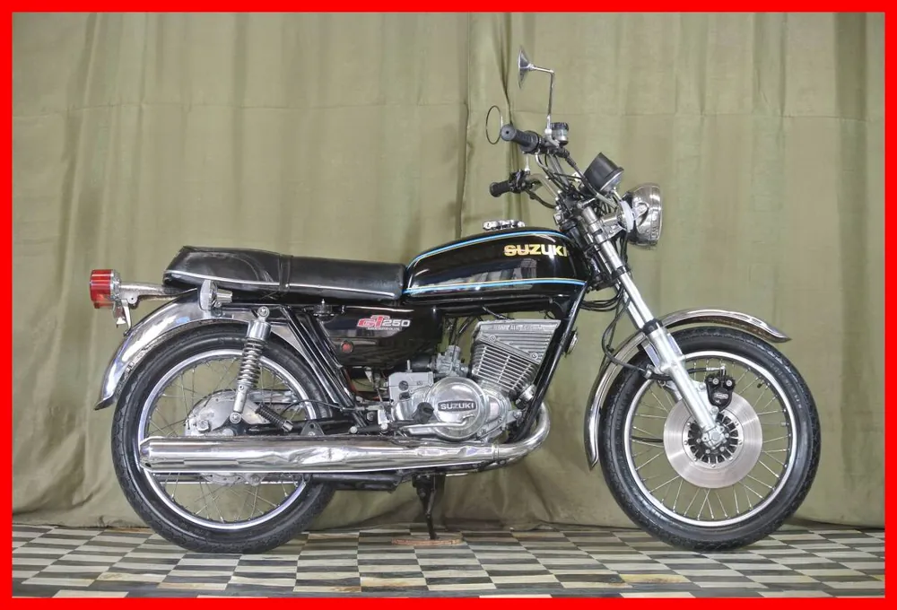 Suzuki GT250 Ram Air 1972, фото 5