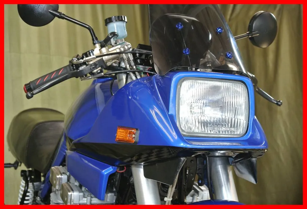 Suzuki GSX750S Katana 1982, фото 2