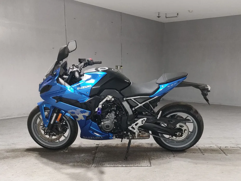 Suzuki Gsx-8T 2025, black / blue, фото 2