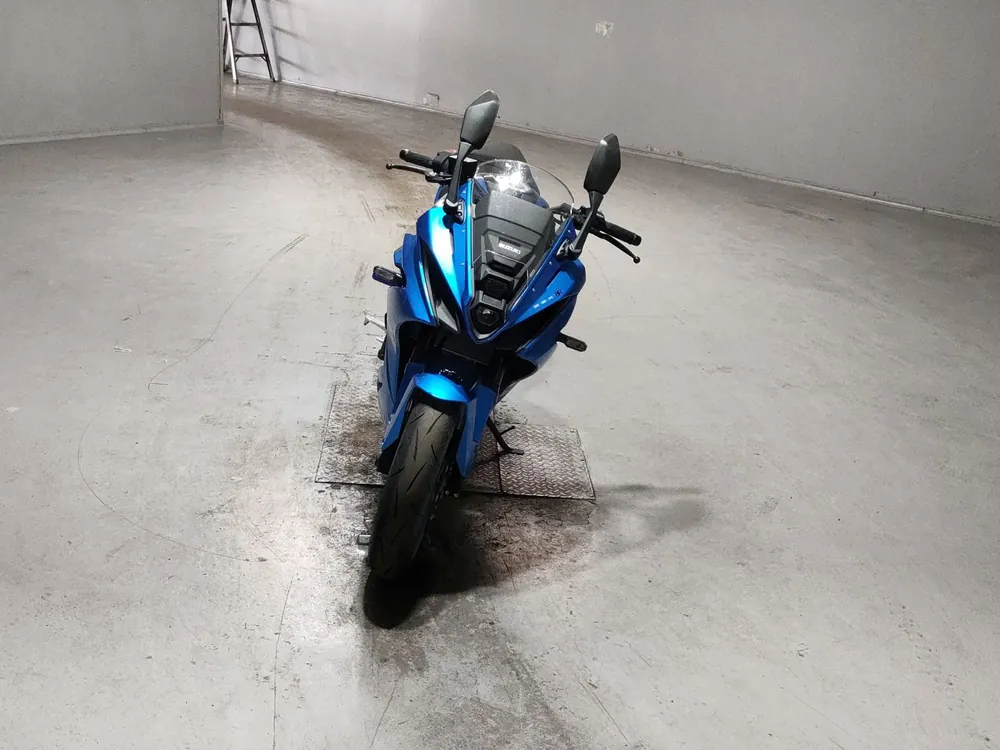 Suzuki Gsx-8T 2025, black / blue, фото 3