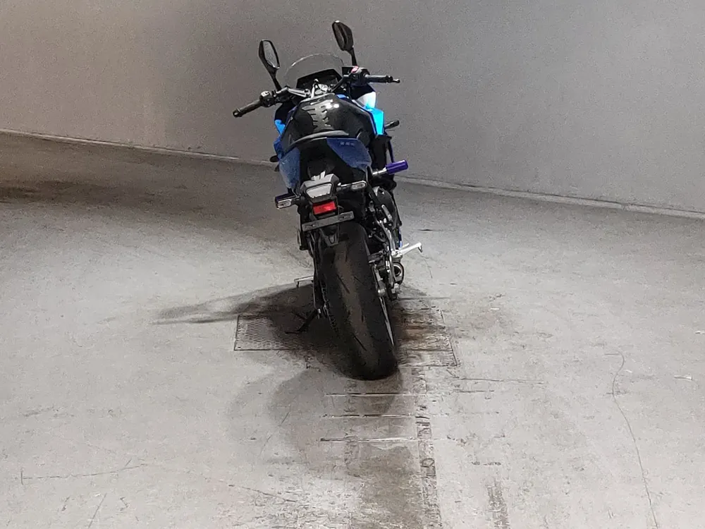 Suzuki Gsx-8T 2025, black / blue, фото 4