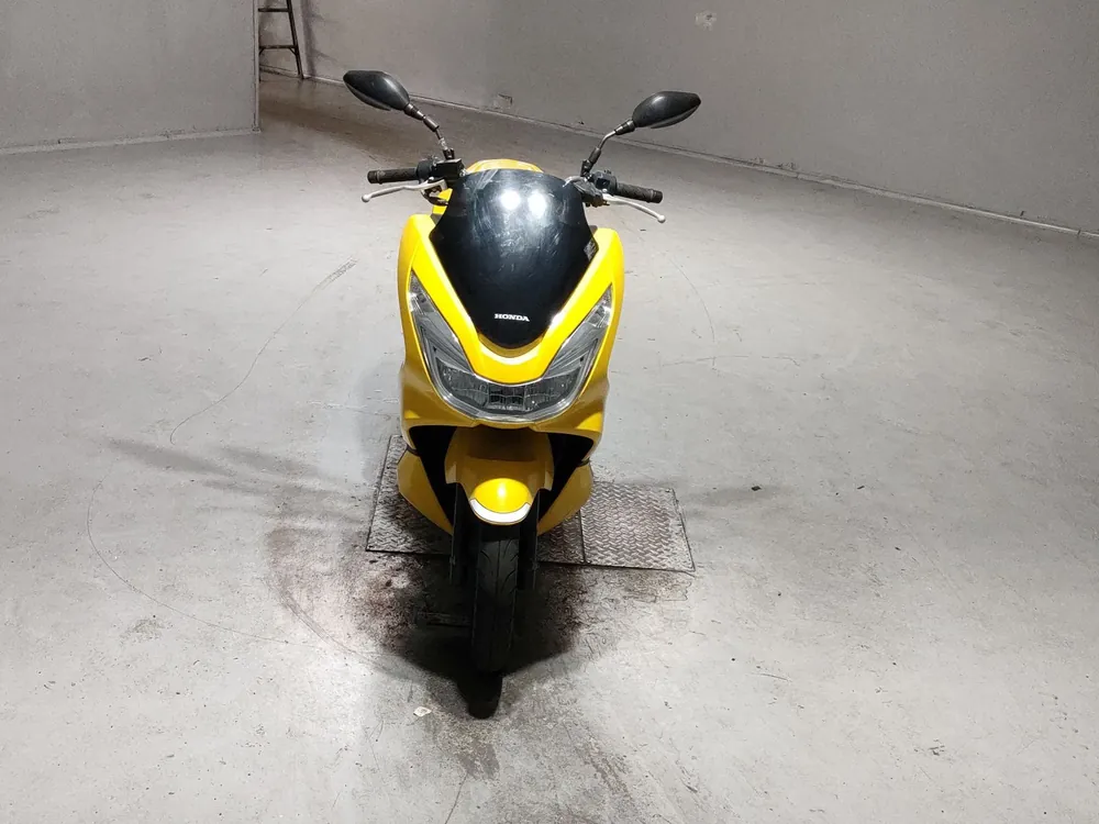 Honda PCX JF56, жёлтый, фото 3