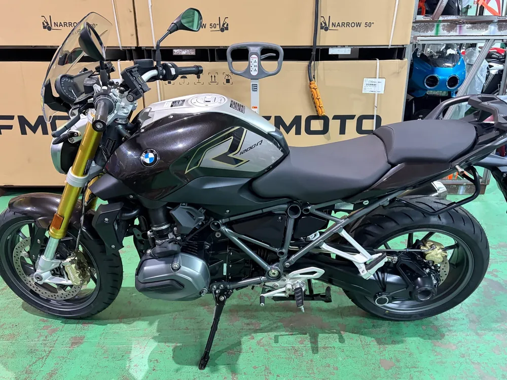 BMW R1200Rs 2019, чёрный, фото 2