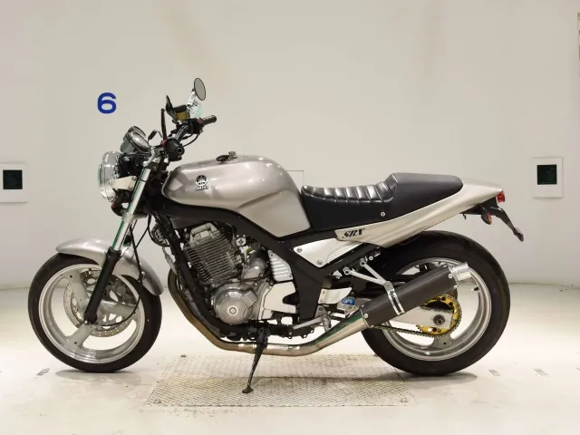 Yamaha SRX600 1992, серебристый, фото 2