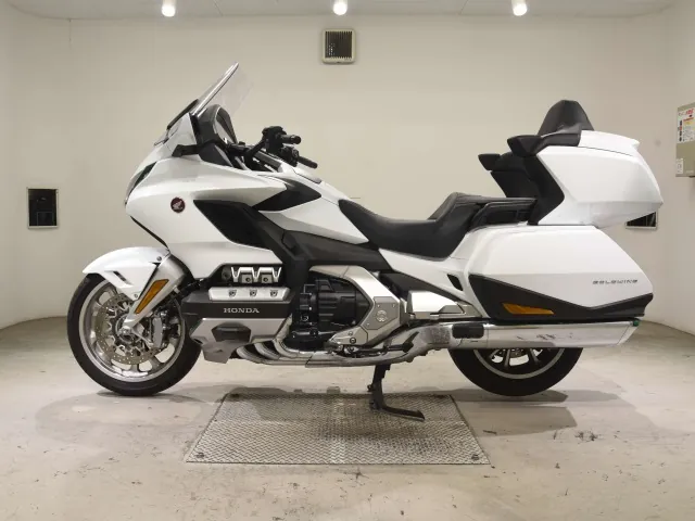 Honda GL1800 2024, белый, фото 2