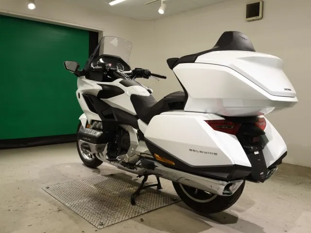 Honda GL1800 2024, белый, фото 6