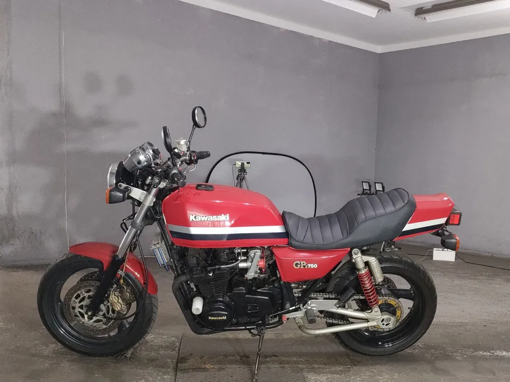 Kawasaki Z750GP 1982, красный, фото 2