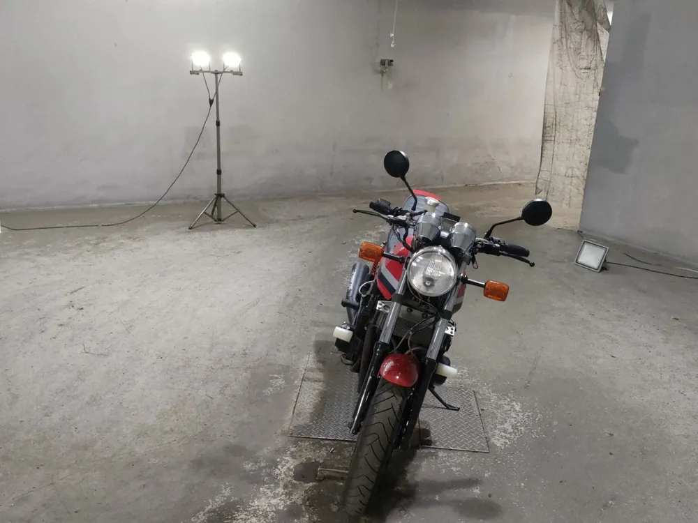 Kawasaki Z750GP 1982, красный, фото 3