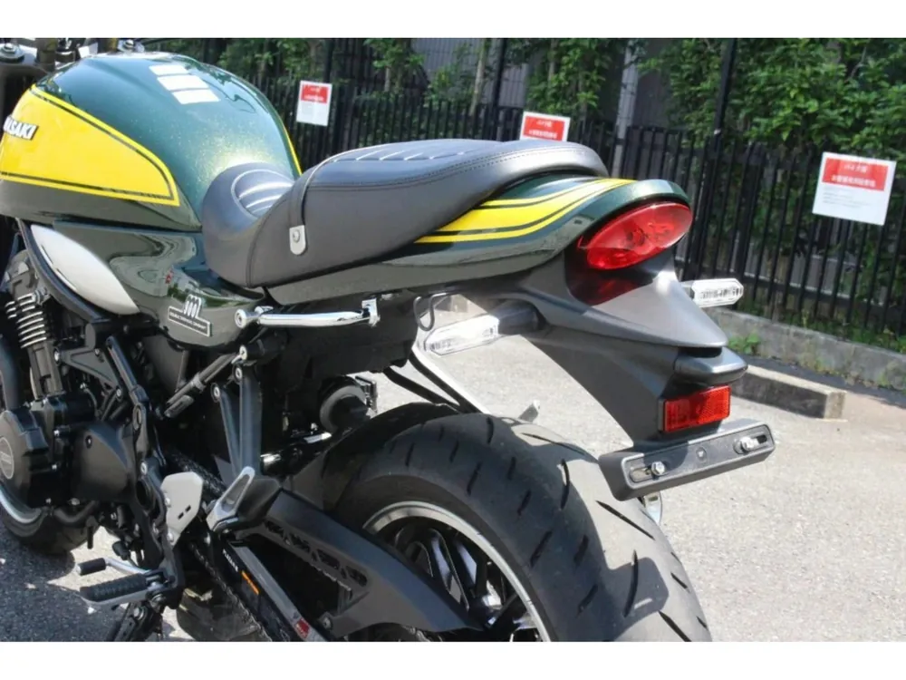 Kawasaki Z900RS 2024, жёлтый, зелёный, фото 7