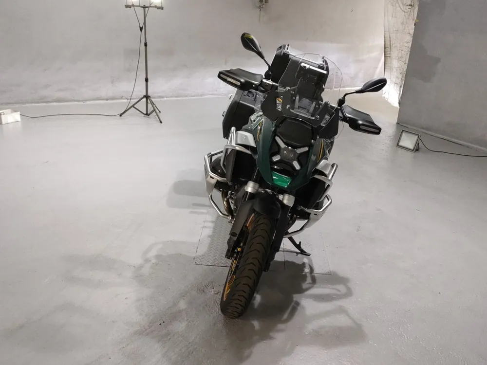 BMW R1300GS 2024, зелёный, фото 3