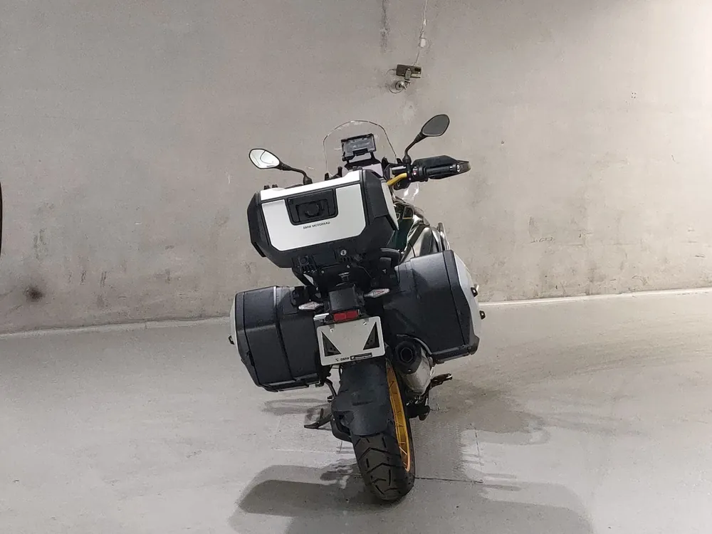 BMW R1300GS 2024, зелёный, фото 4