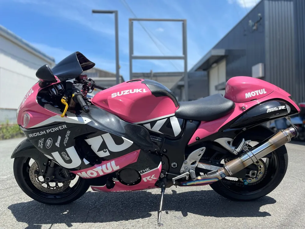 Suzuki GSX1300R 2010, black / pink, фото 3