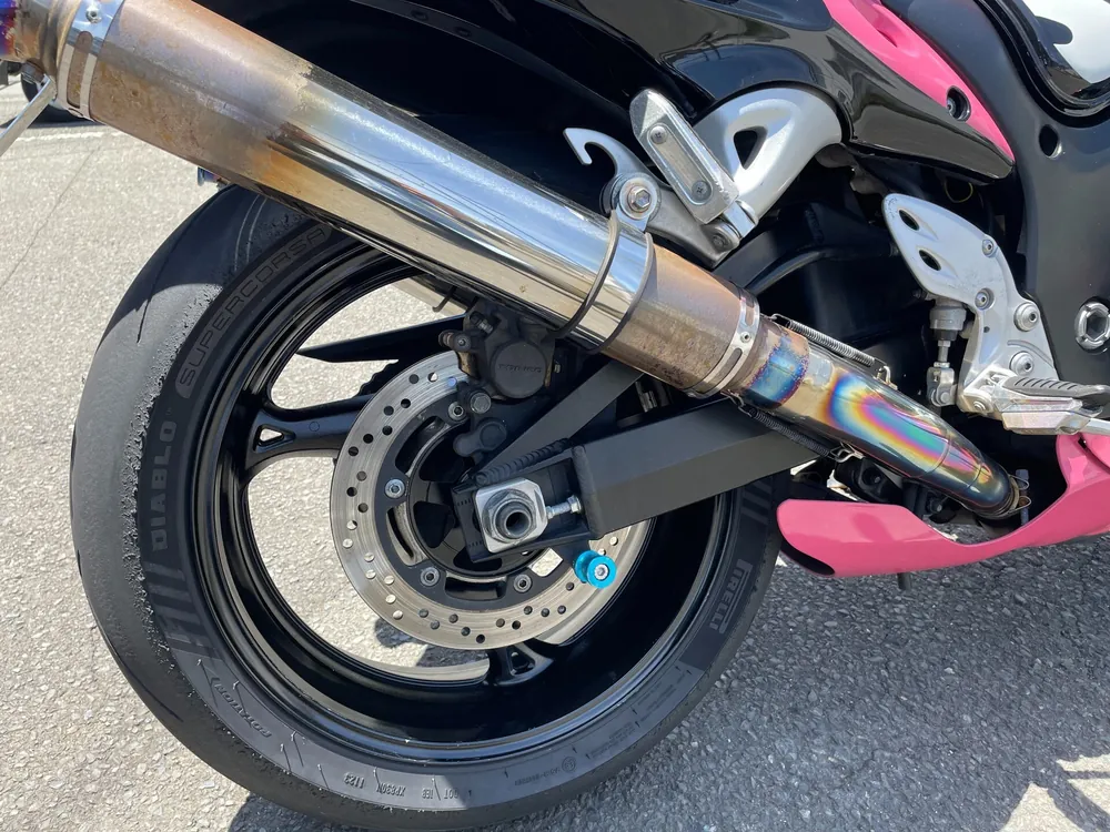 Suzuki GSX1300R 2010, black / pink, фото 7