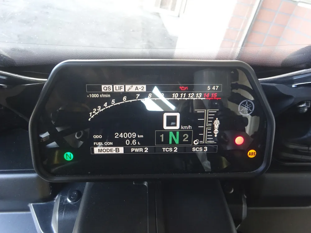 Yamaha YZF-R1M 2017, серебристый, фото 2