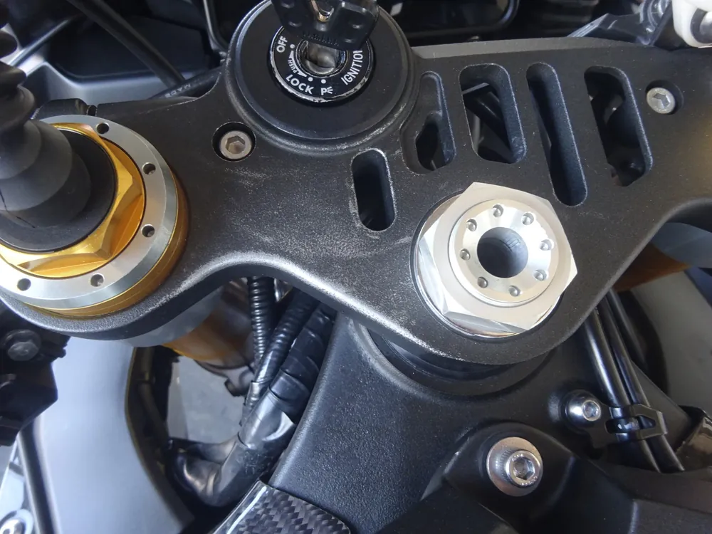 Yamaha YZF-R1M 2017, серебристый, фото 13