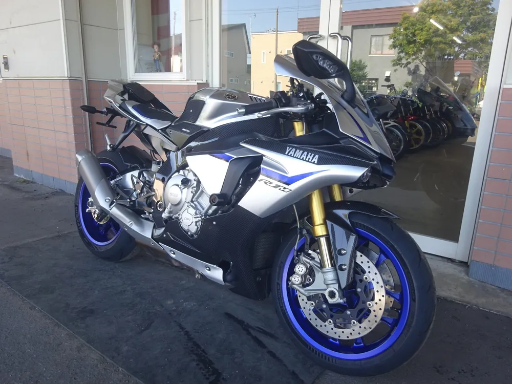 Yamaha YZF-R1M 2017, серебристый, фото 4