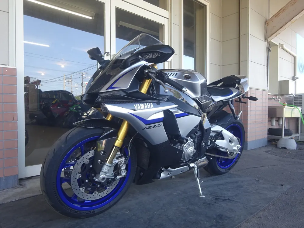Yamaha YZF-R1M 2017, серебристый, фото 5