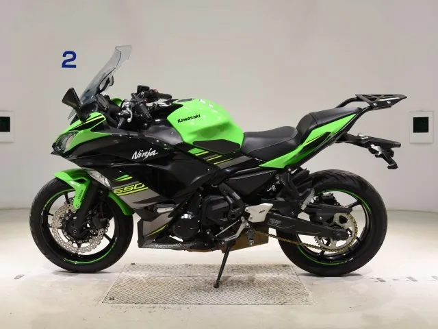 Kawasaki Ninja650A 2019, black | green, фото 2