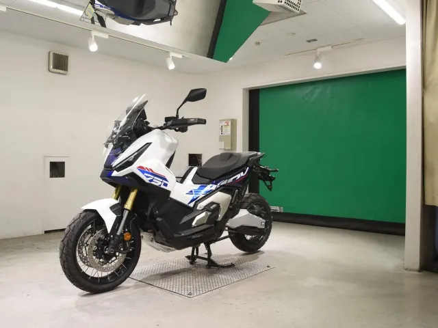 Honda X-ADV750 2026, white | blue, фото 4