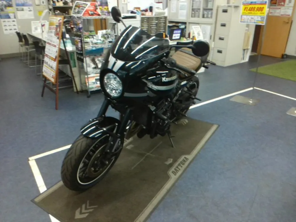 Kawasaki Z900RS 2021, чёрный, фото 4