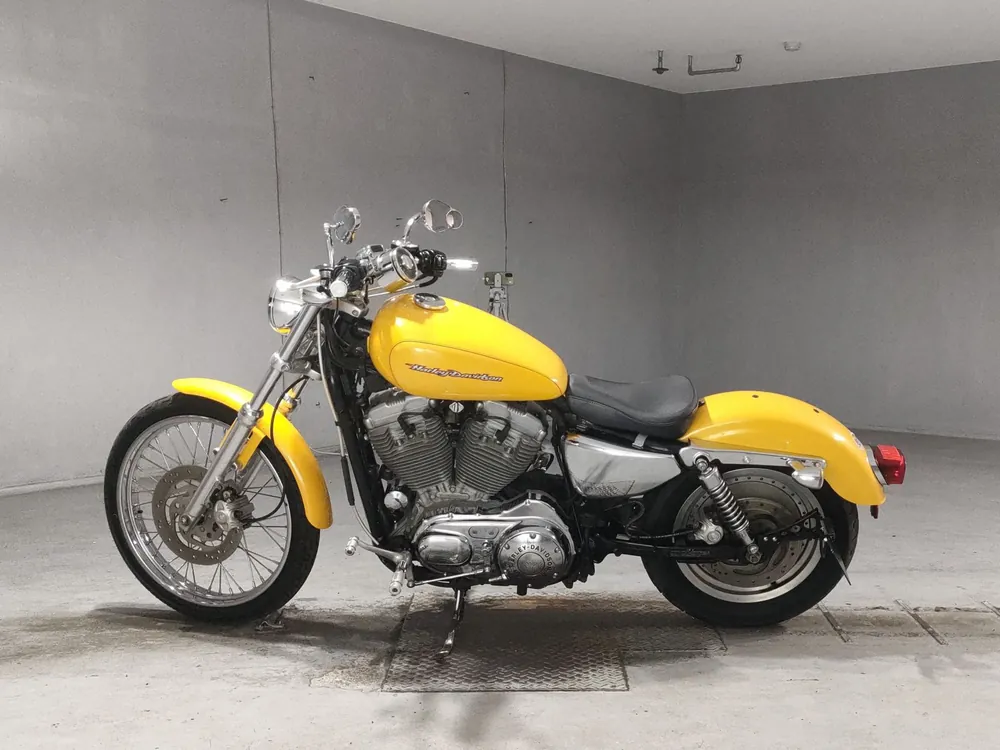 Harley-Davidson XL883C 2005, жёлтый, фото 2